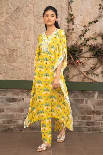 Shop Senren By Eshana Raut Yellow Crepe V-neck Bohemian Print Kaftan And Pant Set Online at Aza Fashions Shop_Senren By Eshana Raut_Yellow Crepe V-neck Bohemian Print Kaftan And Pant Set _Online_at_Aza_Fashions
