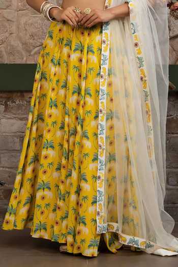 Senren By Eshana Raut Yellow Crepe, Net Square Neck Printed Lehenga Set Online at Aza Fashions Senren By Eshana Raut_Yellow Crepe, Net Square Neck Printed Lehenga Set _Online_at_Aza_Fashions