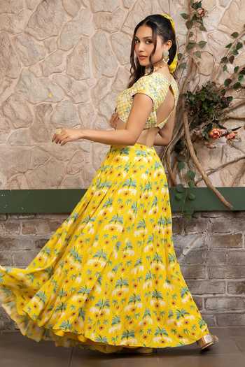 Shop Senren By Eshana Raut Yellow Crepe, Net Square Neck Printed Lehenga Set Online at Aza Fashions Shop_Senren By Eshana Raut_Yellow Crepe, Net Square Neck Printed Lehenga Set _Online_at_Aza_Fashions
