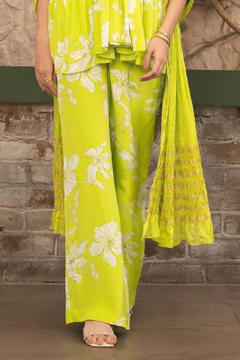 Senren By Eshana Raut Green Crepe Halter Neck Floral Print Kurta Set Online at Aza Fashions Senren By Eshana Raut_Green Crepe Halter Neck Floral Print Kurta Set _Online_at_Aza_Fashions
