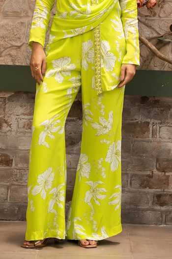 Senren By Eshana Raut Green Crepe Cowl Neck Floral Print Draped Top And Pant Set Online at Aza Fashions Senren By Eshana Raut_Green Crepe Cowl Neck Floral Print Draped Top And Pant Set _Online_at_Aza_Fashions