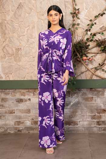 Shop Senren By Eshana Raut Purple Crepe V-neck Floral Print Top And Pant Set Online at Aza Fashions Shop_Senren By Eshana Raut_Purple Crepe V-neck Floral Print Top And Pant Set _Online_at_Aza_Fashions