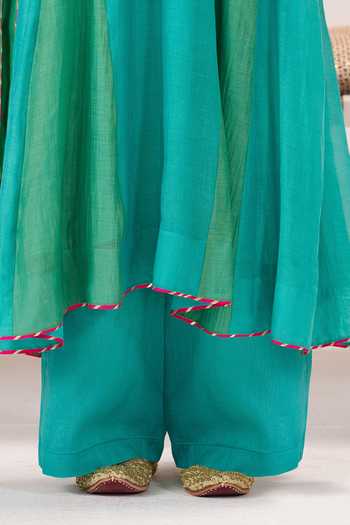 Buy_Almaari By Pooja Patel_Green Chanderi Silk V-neck Ruhani V Kurta Palazzo Set 