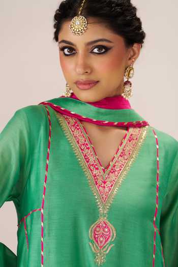 Almaari By Pooja Patel Green Chanderi , V-neck, Yes Naaz Panelled Kurta Palazzo Set at Aza Fashions Almaari By Pooja Patel_Green Chanderi , V-neck, Yes Naaz Panelled Kurta Palazzo Set _at_Aza_Fashions