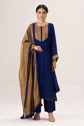Almaari By Pooja Patel Zeenat Chanderi Silk Kurta Set 
