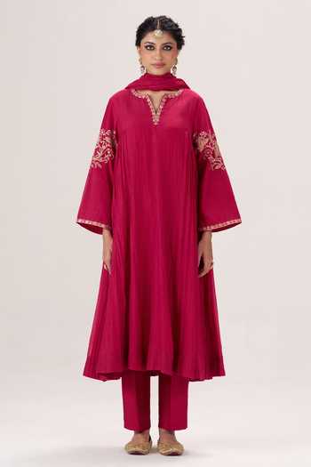 Almaari By Pooja Patel Gulnaar Chanderi Silk Kurta Pant Set 