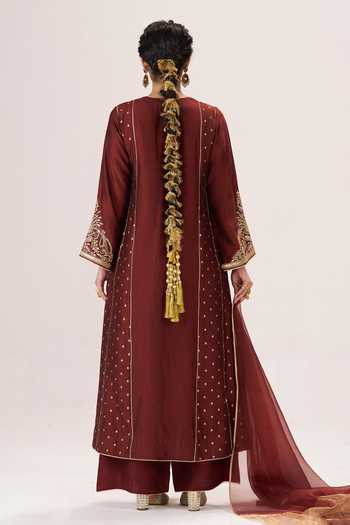 Almaari By Pooja Patel Heer Embroidered Silk Kurta Set 