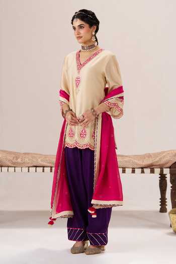 Almaari By Pooja Patel Beige Chanderi Silk, Satin, Modal V-neck Jugni Short Kurta Set Online at Aza Fashions Almaari By Pooja Patel_Beige Chanderi Silk, Satin, Modal V-neck Jugni Short Kurta Set _Online_at_Aza_Fashions