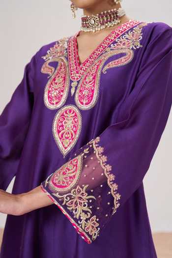 Buy Almaari By Pooja Patel Purple Organza, Silk V-neck, Yes Jashn Embroidered Bodice Kurta Set Buy_Almaari By Pooja Patel_Purple Organza, Silk V-neck, Yes Jashn Embroidered Bodice Kurta Set