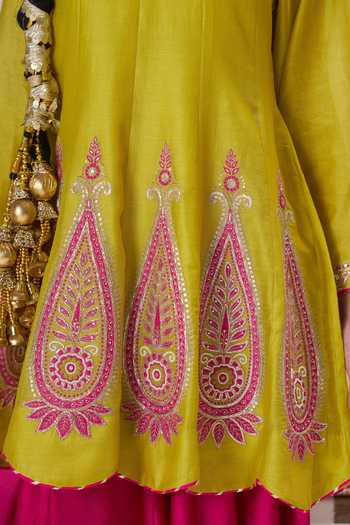 Buy_Almaari By Pooja Patel_Yellow Satin, Modal, Silk, Chanderi Round Neck, Yes Roop Kurta Dhoti Pant Set 
