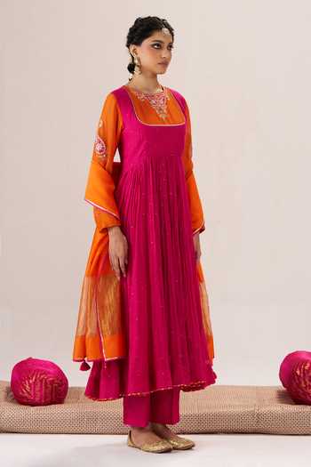 Almaari By Pooja Patel_Pink Chanderi Silk, Silk, Chanderi, Tissue Round Neck Sohni Anarkali Pant Set _Online_at_Aza_Fashions