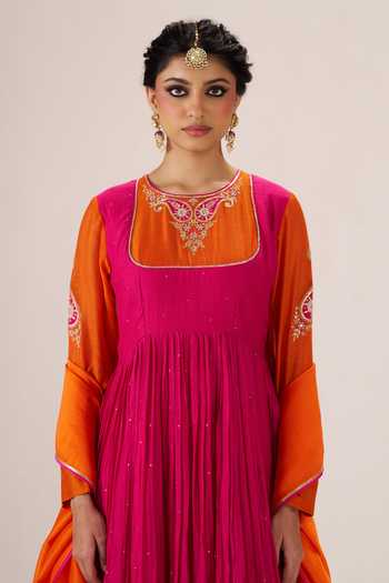Buy_Almaari By Pooja Patel_Pink Chanderi Silk, Silk, Chanderi, Tissue Round Neck Sohni Anarkali Pant Set _Online_at_Aza_Fashions
