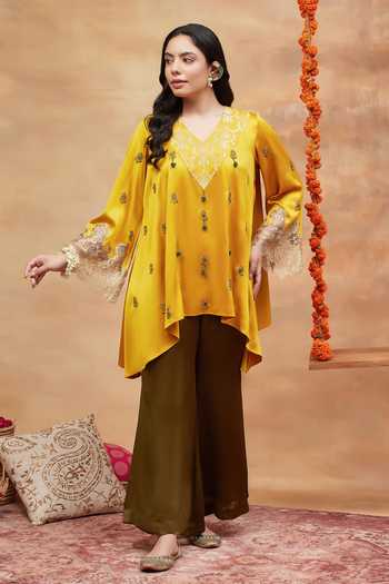 DAREISS Shivala Paisley Embroidered Kurta & Pant Set