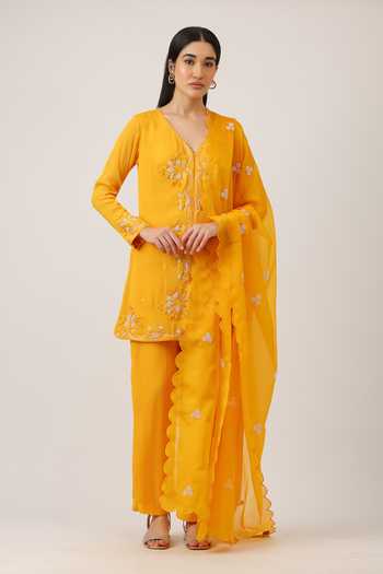 Vidushi Gupta Hand Embroidered Kurta Set 