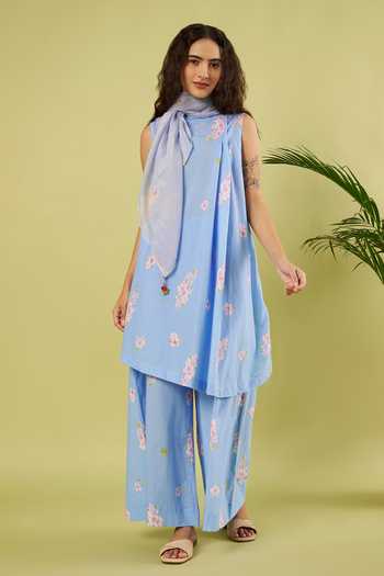 Vinusto_Blue Cotton Round Neck, Yes Printed Kurta And Palazzo Set _at_Aza_Fashions