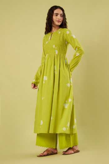 Buy Vinusto Green Cotton Round Neck Printed Kurta Set Online at Aza Fashions Buy_Vinusto_Green Cotton Round Neck Printed Kurta Set _Online_at_Aza_Fashions