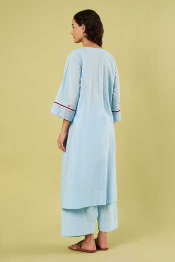 Vinusto Embroidered Kurta Set 