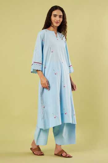 Shop Vinusto Blue Cotton, Chiffon Notched Neck Embroidered Kurta Set Online at Aza Fashions Shop_Vinusto_Blue Cotton, Chiffon Notched Neck Embroidered Kurta Set _Online_at_Aza_Fashions