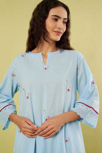 Shop Vinusto Blue Cotton, Chiffon Notched Neck Embroidered Kurta Set Shop_Vinusto_Blue Cotton, Chiffon Notched Neck Embroidered Kurta Set