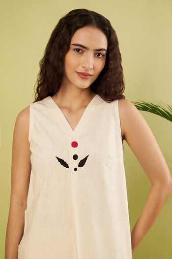 Vinusto_Ivory Handloom Cotton V-neck Top And Pant Set _at_Aza_Fashions