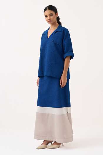 Buy Three Blue Muslin (mulmul) V-neck Crushed Mul Top Online at Aza Fashions Buy_Three_Blue Muslin (mulmul) V-neck Crushed Mul Top _Online_at_Aza_Fashions