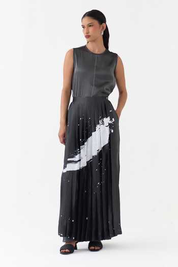 Three Metallic Tissue Skirt