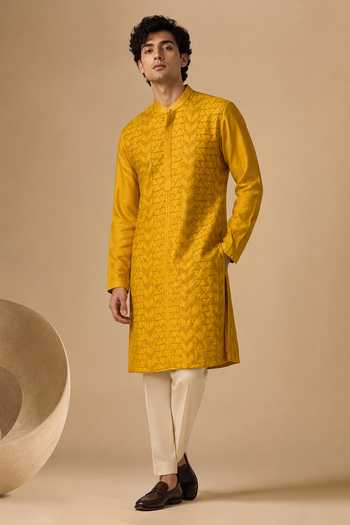 Mayank Modi - Men Embroidered Chanderi Kurta Set