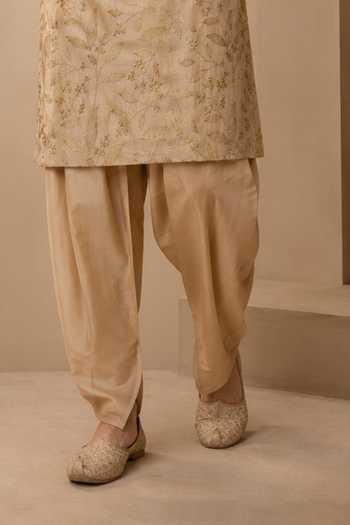 Mayank Modi - Men Gold Chanderi Silk Kurta Set Online at Aza Fashions Mayank Modi - Men_Gold Chanderi Silk Kurta Set _Online_at_Aza_Fashions