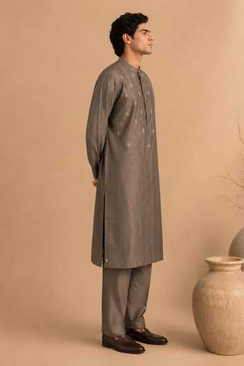Mayank Modi - Men Embroidered Kurta Set