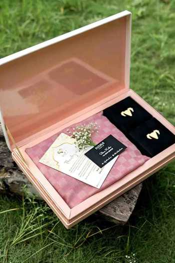 Dusala The Blush Promise Jewellery & Stole Gift Set