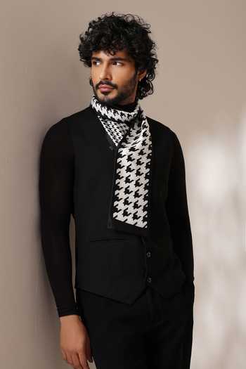 Shop Dusala Black His And Her Houndstooth Stole Gift Set Online at Aza Fashions Shop_Dusala_Black His And Her Houndstooth Stole Gift Set _Online_at_Aza_Fashions