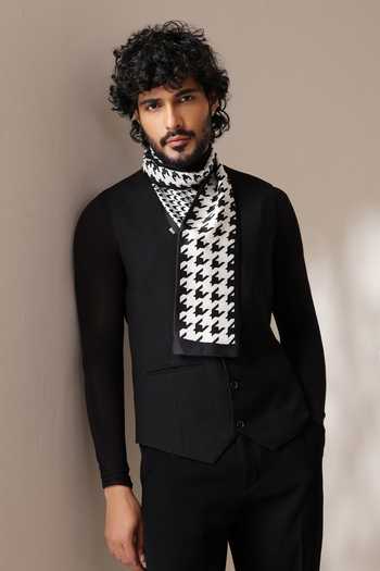 Shop Dusala Black His And Her Houndstooth Stole Gift Set Online at Aza Fashions Shop_Dusala_Black His And Her Houndstooth Stole Gift Set _Online_at_Aza_Fashions