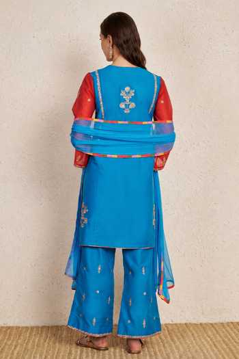 Buy_NUHH_Blue Silk Mandarin Collar Colorblock Kurta Set _Online_at_Aza_Fashions