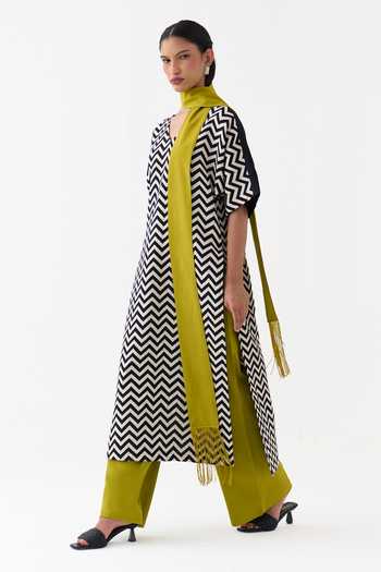 Three Black Cotton, Twill, Crepe Fringe V-neck Chevron Kaftan And Pant Set at Aza Fashions Three_Black Cotton, Twill, Crepe Fringe V-neck Chevron Kaftan And Pant Set _at_Aza_Fashions