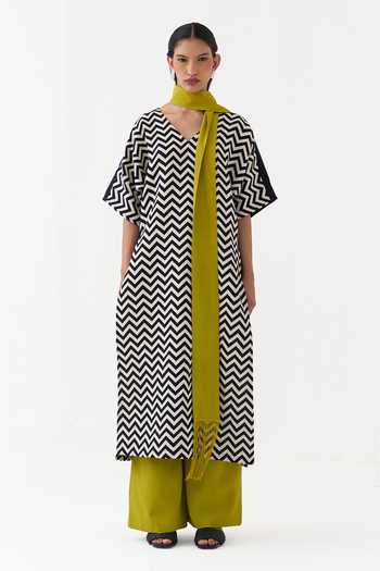 Buy Three Black Cotton, Twill, Crepe Fringe V-neck Chevron Kaftan And Pant Set Buy_Three_Black Cotton, Twill, Crepe Fringe V-neck Chevron Kaftan And Pant Set