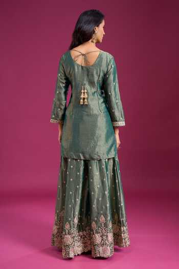 Aariyana Couture Yoke Embroidered Kurta Set 