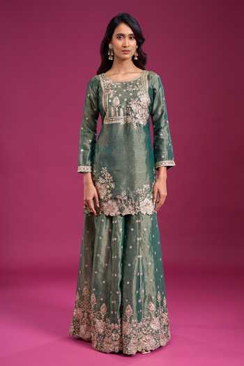 Aariyana Couture_Green Round Neck, Yes Yoke Embroidered Kurta Set _at_Aza_Fashions