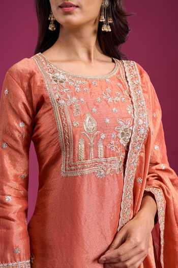 Buy_Aariyana Couture_Peach Round Neck, Yes Yoke Embroidered Kurta Set _Online_at_Aza_Fashions