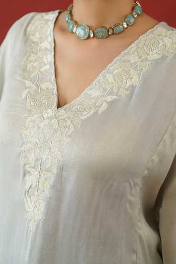 Buy Masoomm Ivory Shantoon, Cotton V-neck Ombre Kaftan And Pant Set Buy_Masoomm_Ivory Shantoon, Cotton V-neck Ombre Kaftan And Pant Set