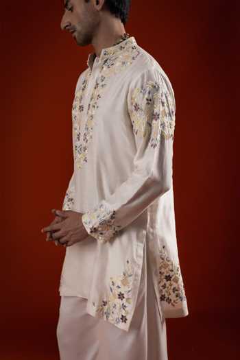 Sanchit Sharma Ivory Linen Floral Embroidered Kurta Set Online at Aza Fashions Sanchit Sharma_Ivory Linen Floral Embroidered Kurta Set _Online_at_Aza_Fashions