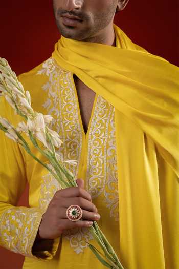 Sanchit Sharma Yellow Linen Embroidered Kurta With Dupatta Online at Aza Fashions Sanchit Sharma_Yellow Linen Embroidered Kurta With Dupatta _Online_at_Aza_Fashions