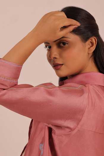 Shop_Myra Clothing Line_Peach Chanderi Collared Neck, Yes Floral Applique Work Kurta And Pant Set _Online_at_Aza_Fashions