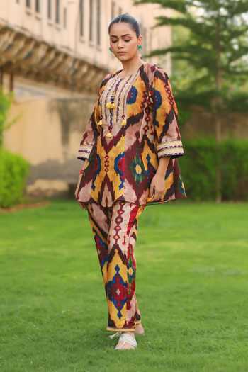 Swati Wadhwani Couture Ikkat Pattern Kurta & Pant Set 