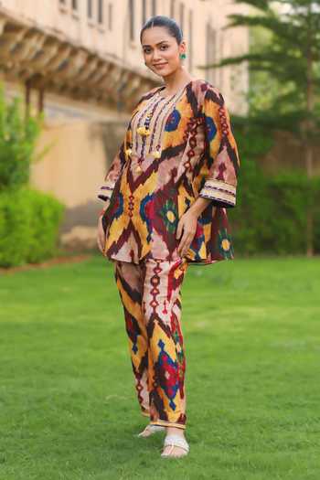 Buy_Swati Wadhwani Couture_Multi Color Chanderi Round Neck Ikkat Pattern Kurta And Pant Set _Online_at_Aza_Fashions