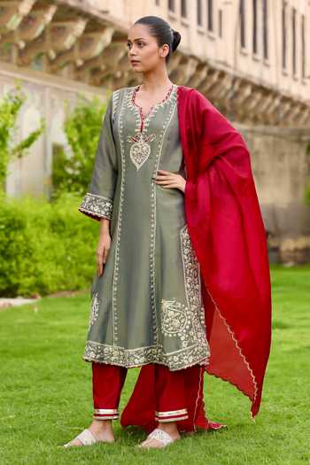 Buy_Swati Wadhwani Couture_Grey Chanderi, Tissue Split V-neck, Yes Embroidered Kurta Set _Online_at_Aza_Fashions