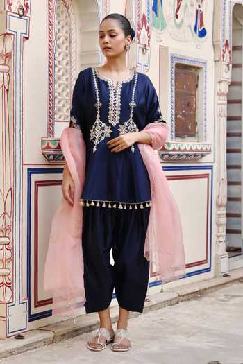Swati Wadhwani Couture_Blue Organza, Chanderi Round Neck, Yes Dabka Embroidered Kurta Set _at_Aza_Fashions