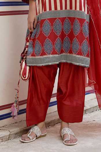 Swati Wadhwani Couture Maroon Organza, Chanderi Round Neck Ajrakh Print Kurta Set Online at Aza Fashions Swati Wadhwani Couture_Maroon Organza, Chanderi Round Neck Ajrakh Print Kurta Set _Online_at_Aza_Fashions