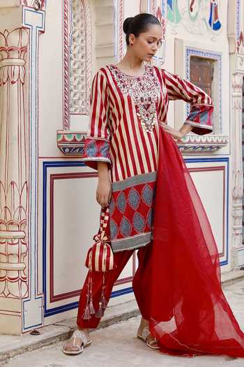 Shop Swati Wadhwani Couture Maroon Organza, Chanderi Round Neck Ajrakh Print Kurta Set Shop_Swati Wadhwani Couture_Maroon Organza, Chanderi Round Neck Ajrakh Print Kurta Set