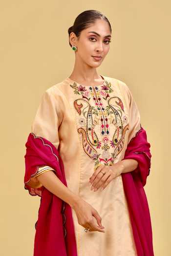 Swati Wadhwani Couture_Cream Organza, Chanderi Round Neck Yoke Embroidered Kurta Set _at_Aza_Fashions