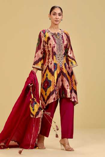 Buy_Swati Wadhwani Couture_Red Organza, Chanderi Round Neck, Yes Ikat Pattern Kurta Set _Online_at_Aza_Fashions